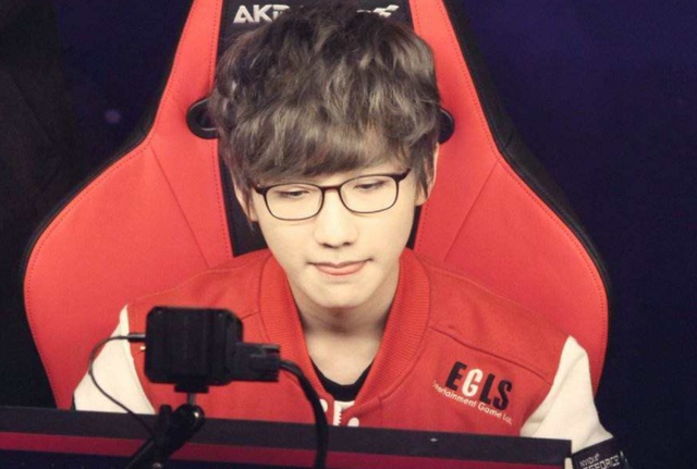 本壘前仍有 本壘前仍有